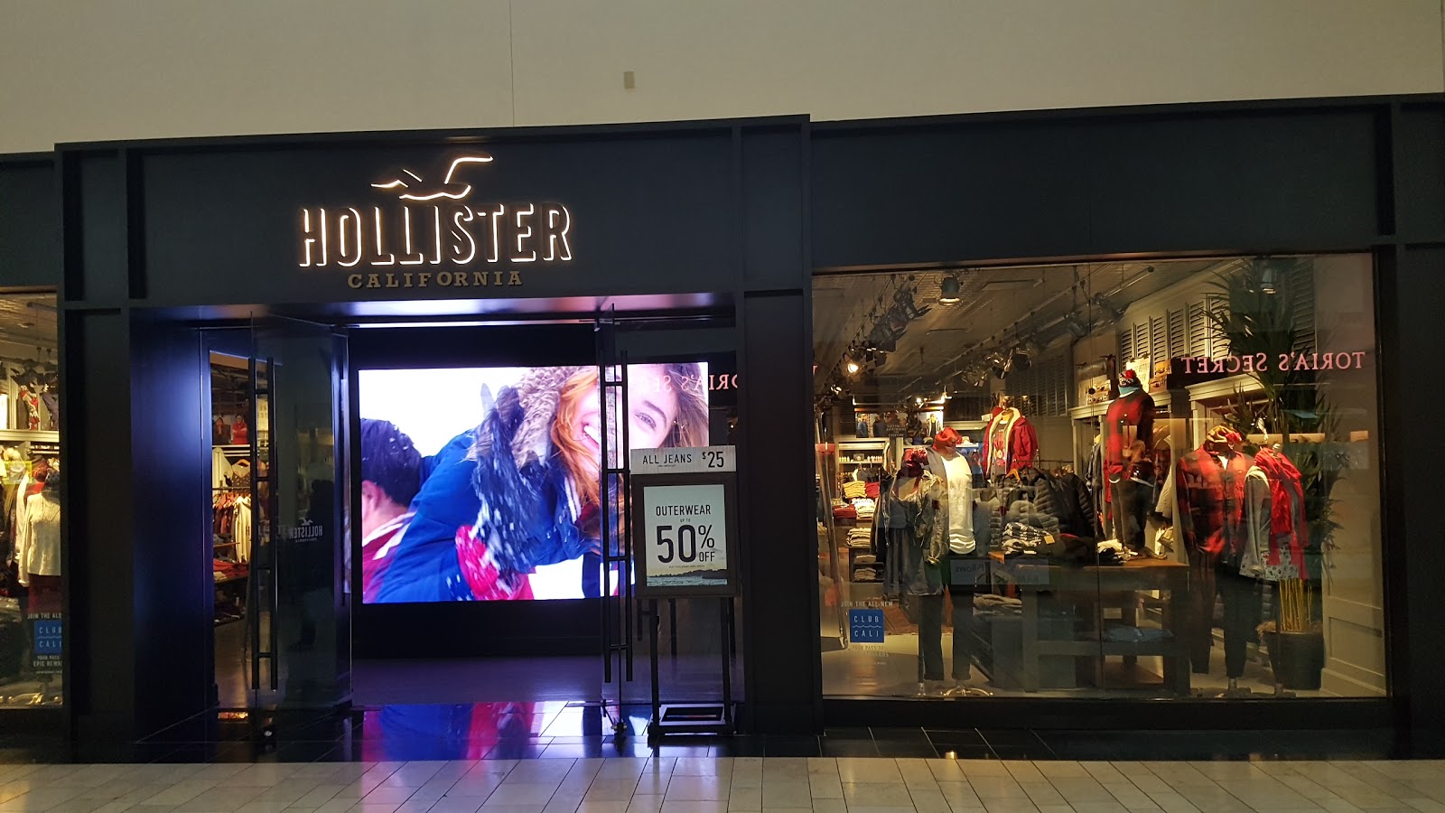 hollister co store