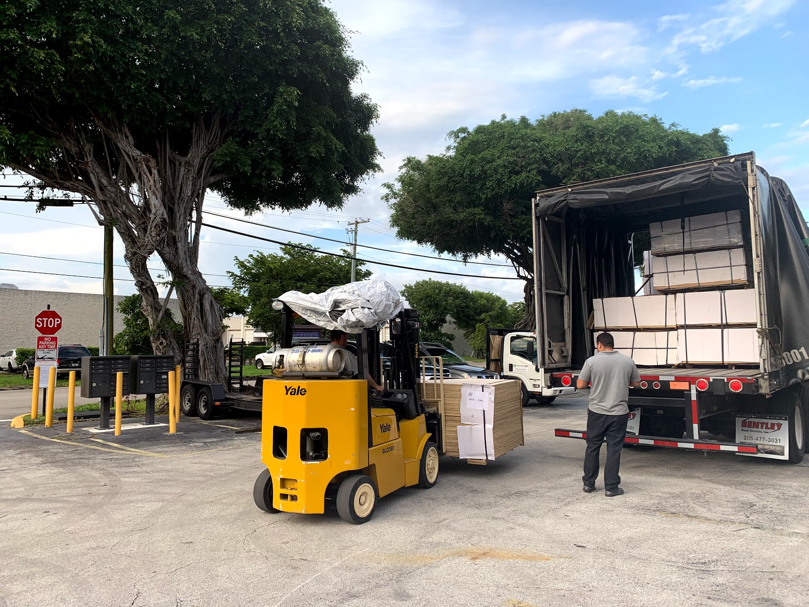 Plywood & Lumber Supplier Doral, Miami FL Prefinished Hardwood