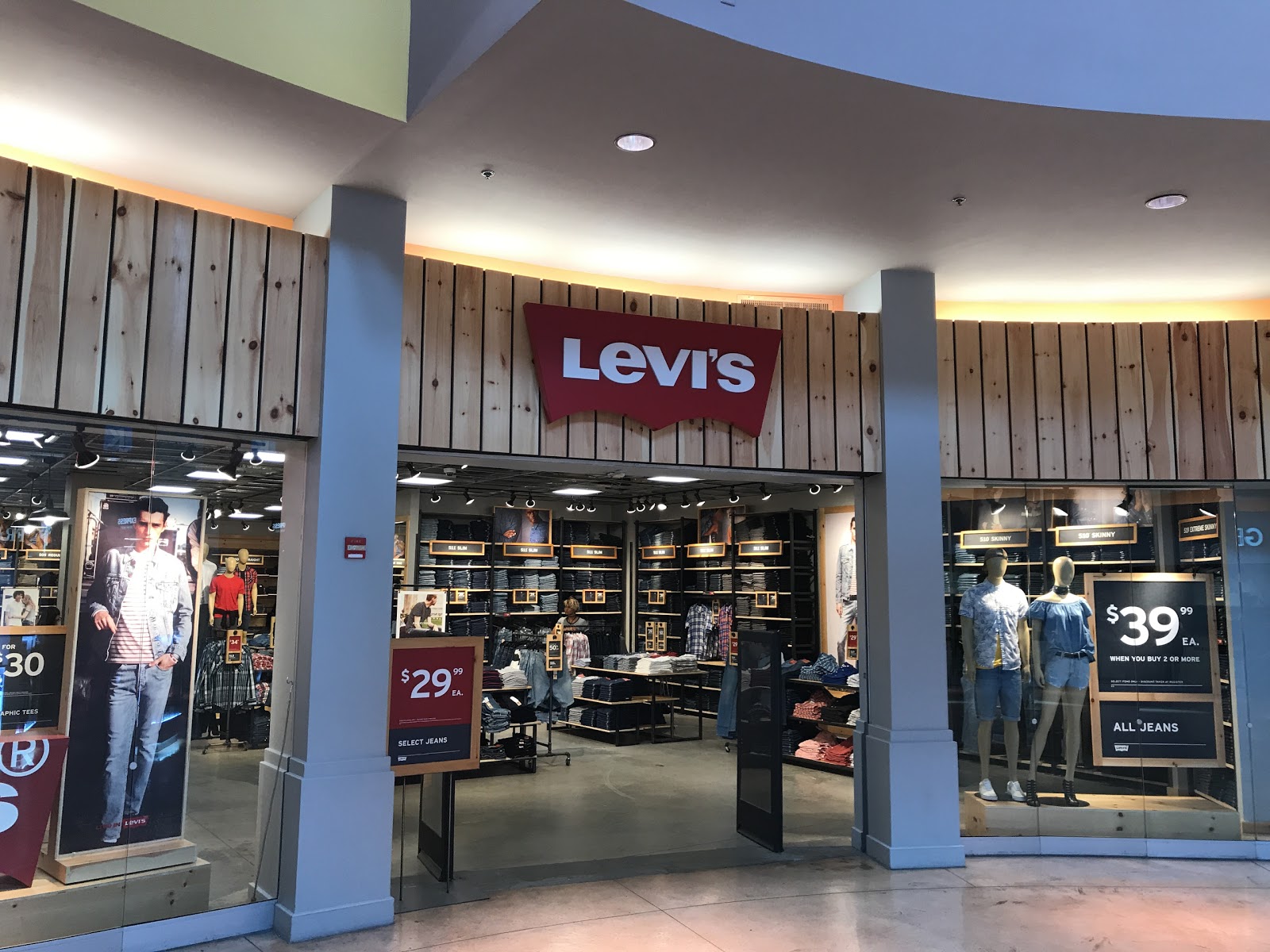 Levi's® Outlet Store Dolphin Mall in Miami, FL | Levi's® Denim & Jeans levi's outlet singapore