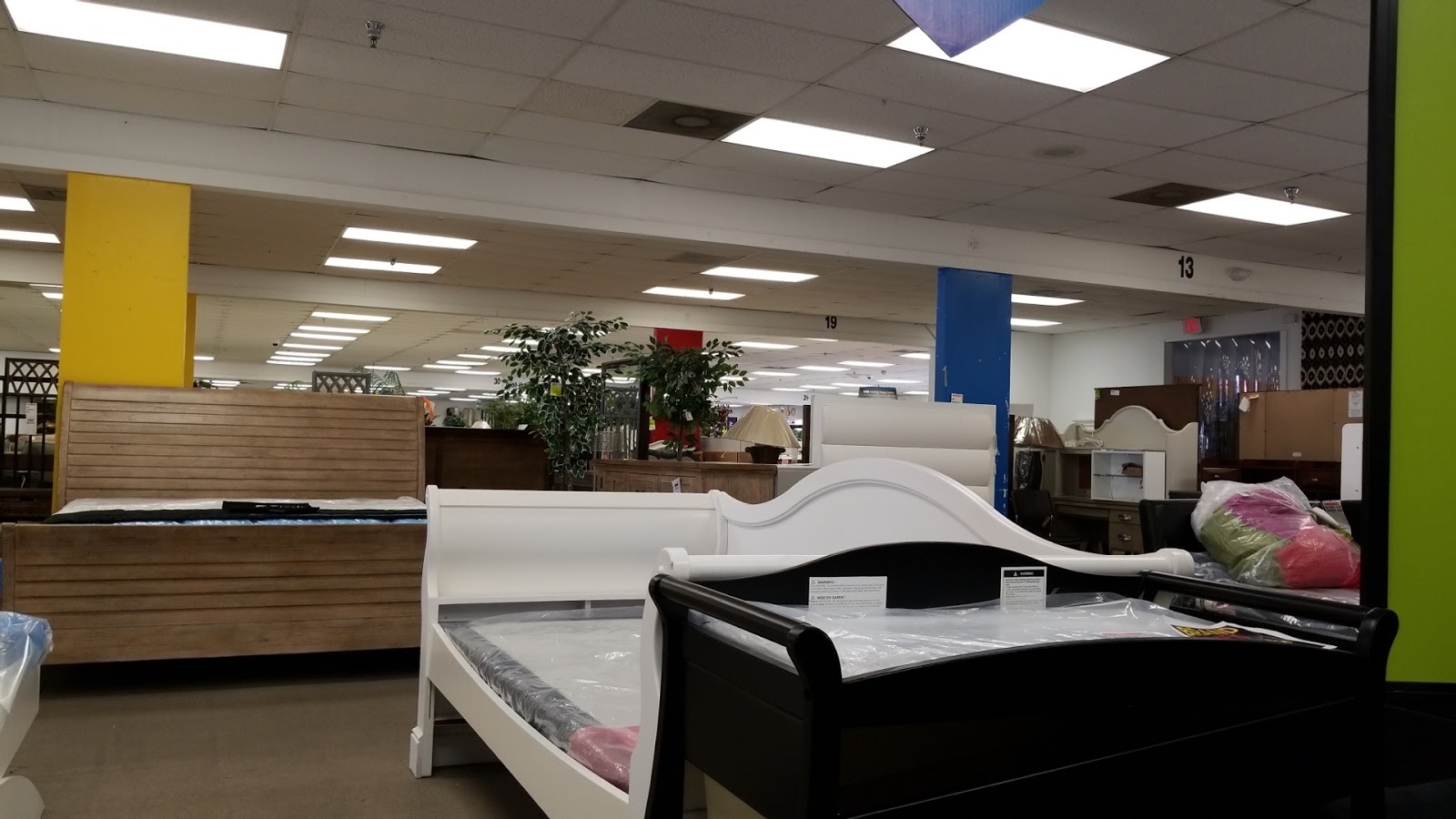 Hialeah FL Discount Furniture Outlet Store