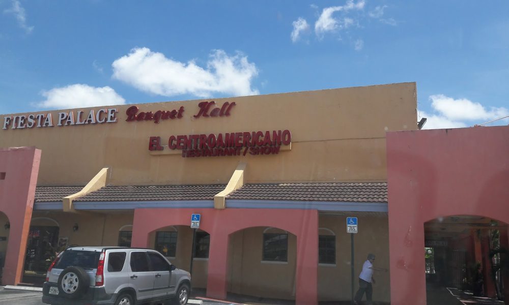 El Centroamericano Restaurant y Liquor Bar