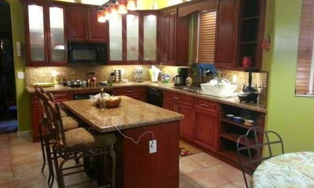 HIGH END CABINETS & COUNTER TOPS