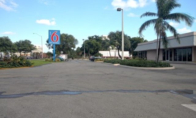 Motel 6 Miami, FL