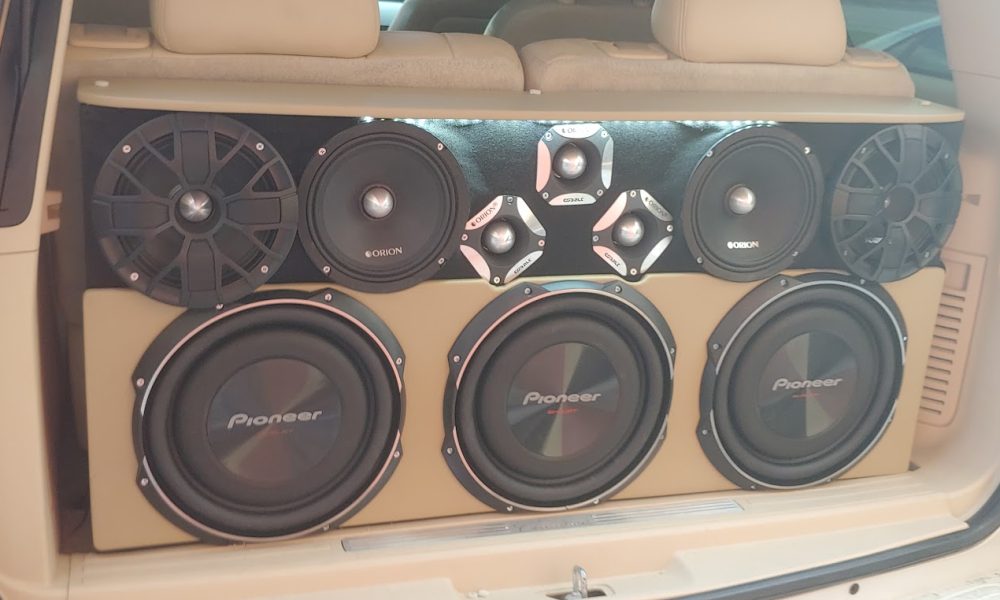 AUDIO CAR STEREO