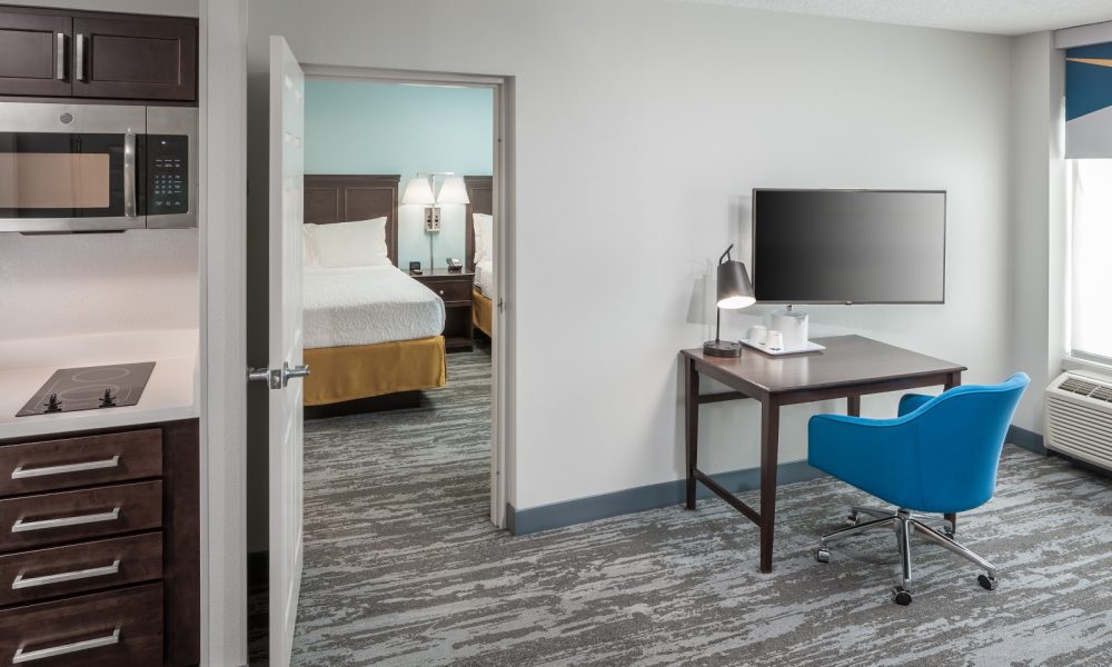 Hampton Inn & Suites Miami-Doral/Dolphin Mall - OPEN