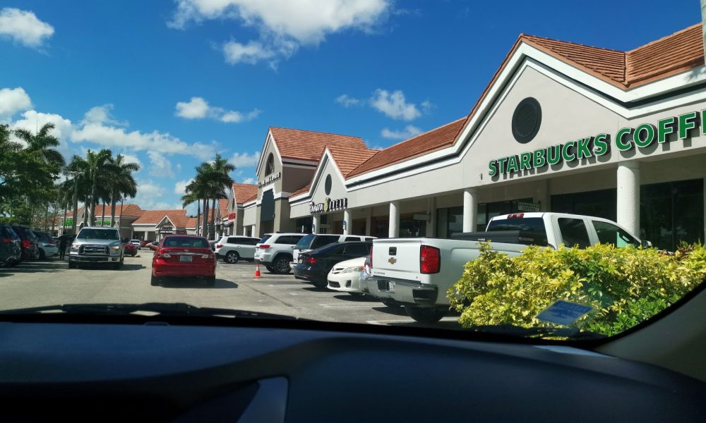 Doral Plaza