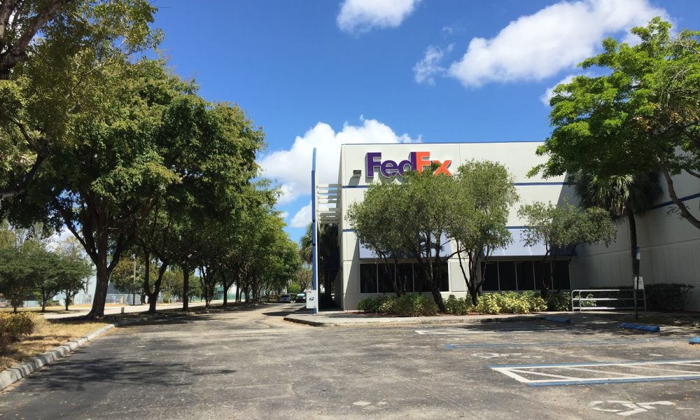 FedEx Ship Center