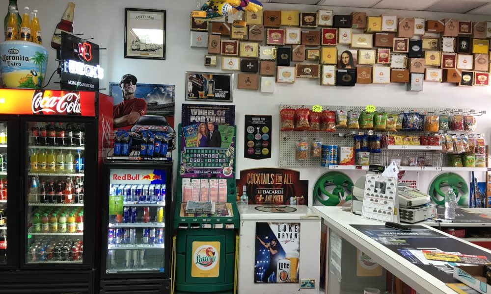 PAPI LIQUORS and KEGS