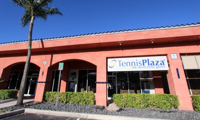 Tennis Plaza