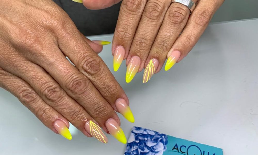 Acqua Nails & Wax