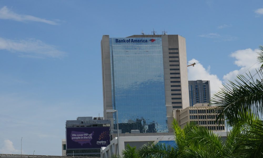 Bank of America (with Drive-thru services)