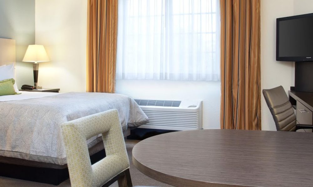 Candlewood Suites Miami Airport - Doral