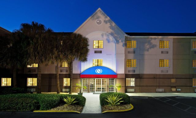 Candlewood Suites Miami Airport – Doral