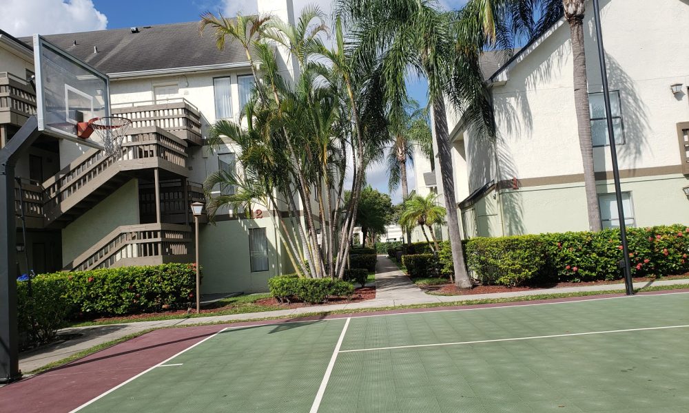 Doral Inn & Suites Miami Airport West