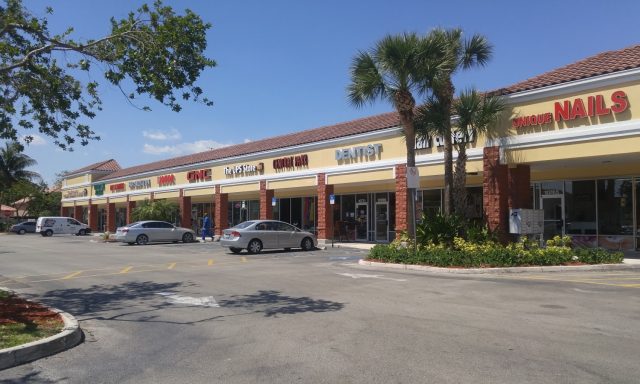 Doral Isles Plaza