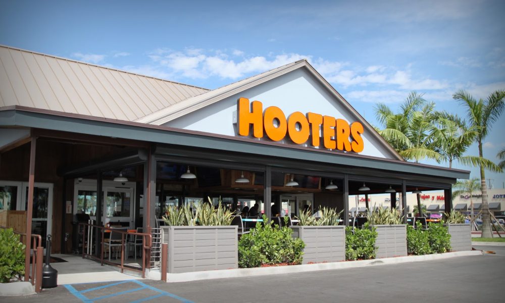 Hooters