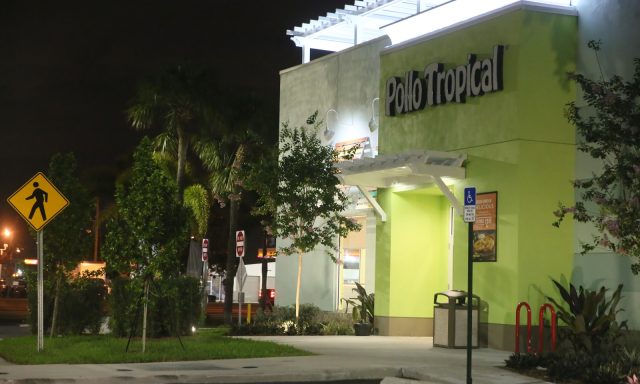 Pollo Tropical