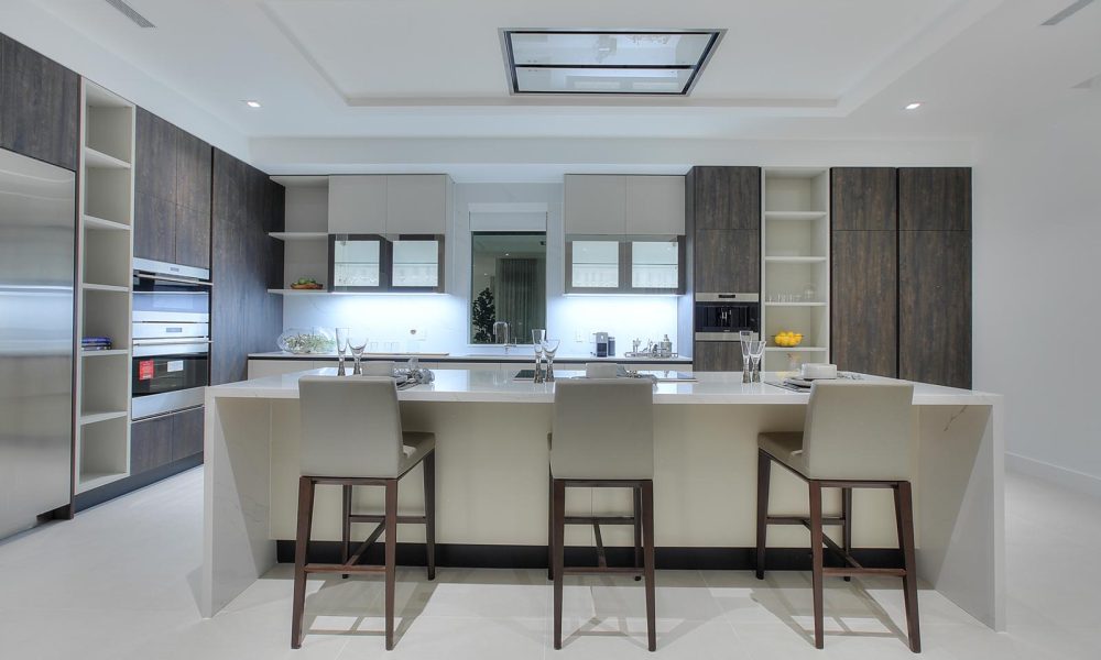 Veneta Cucine Doral by Plaza Design Furniture