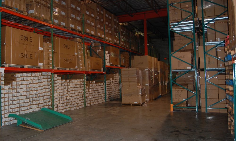 Bath for living warehouse