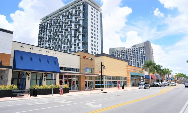 Claudio Concha-Fernandez – Keller Williams Realty International Lifestyles