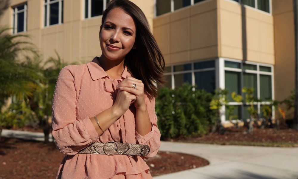 Grexi Albornett. Hipnosis, Constelaciones Familiares y Regresiones en Miami