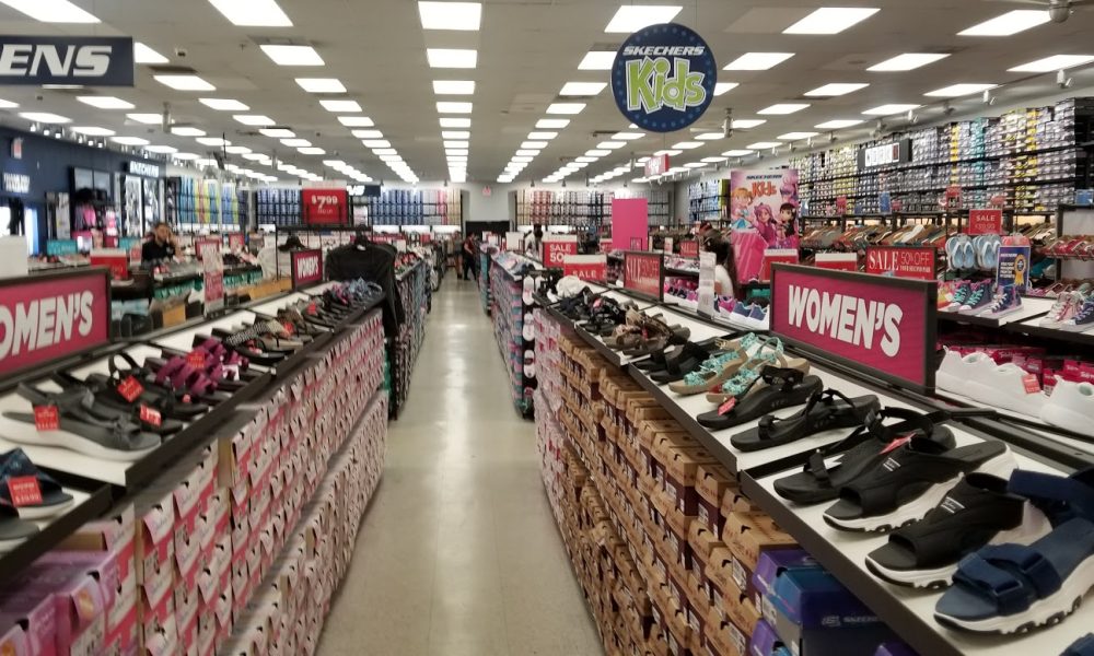 SKECHERS Warehouse Outlet