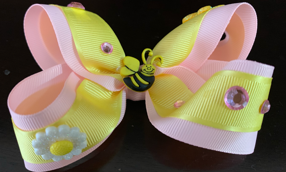 Yeli's Hair Bow Designs & Accessories