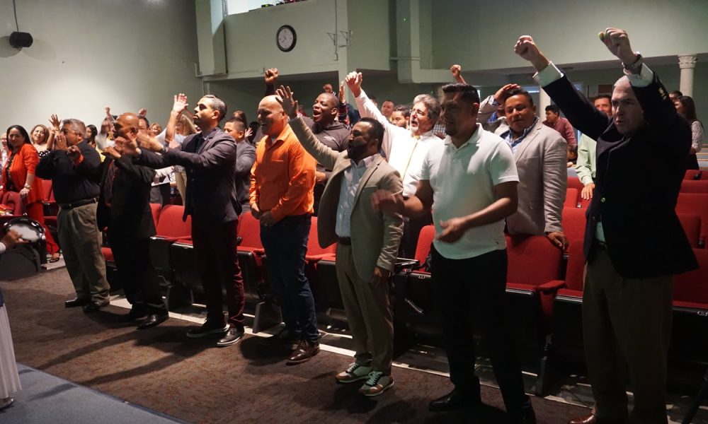 Centro de Avivamiento Fundamento de Dios