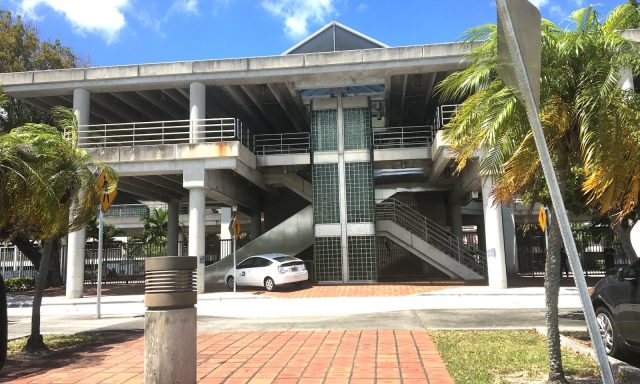 Okeechobee Metrorail Station