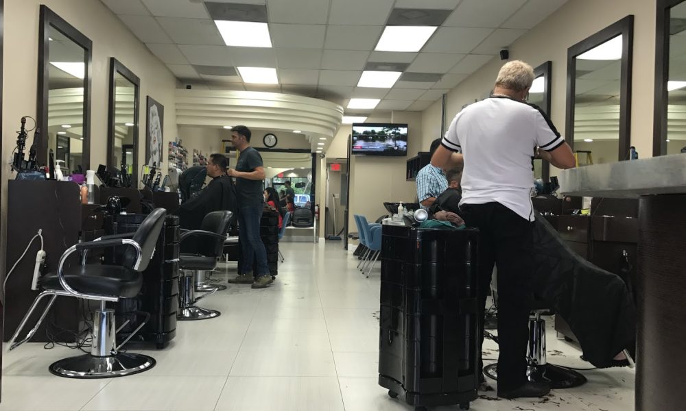 QUEEN HAIRCUT UNISEX