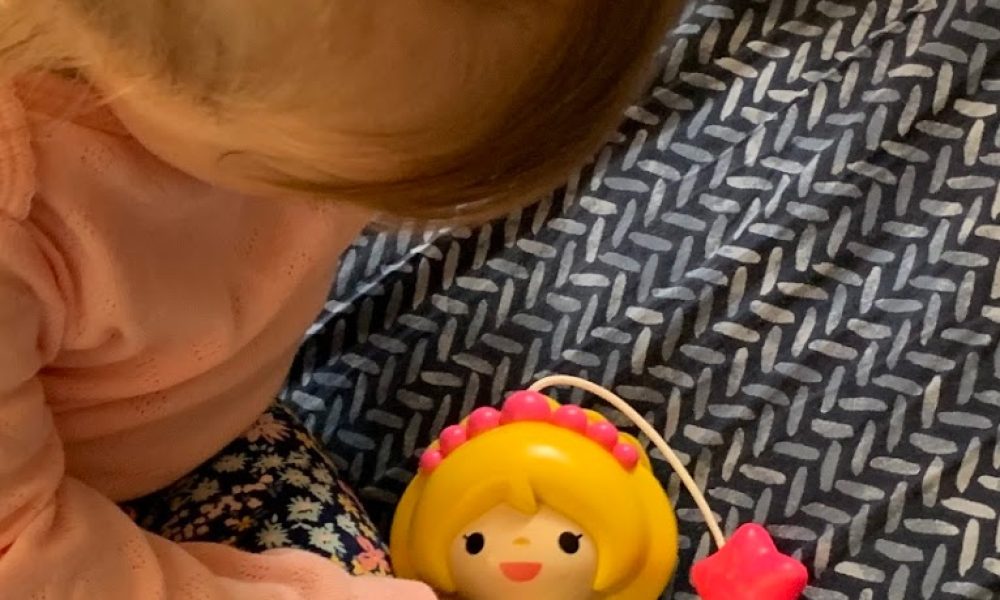 Yeli's Hair Bow Designs & Accessories