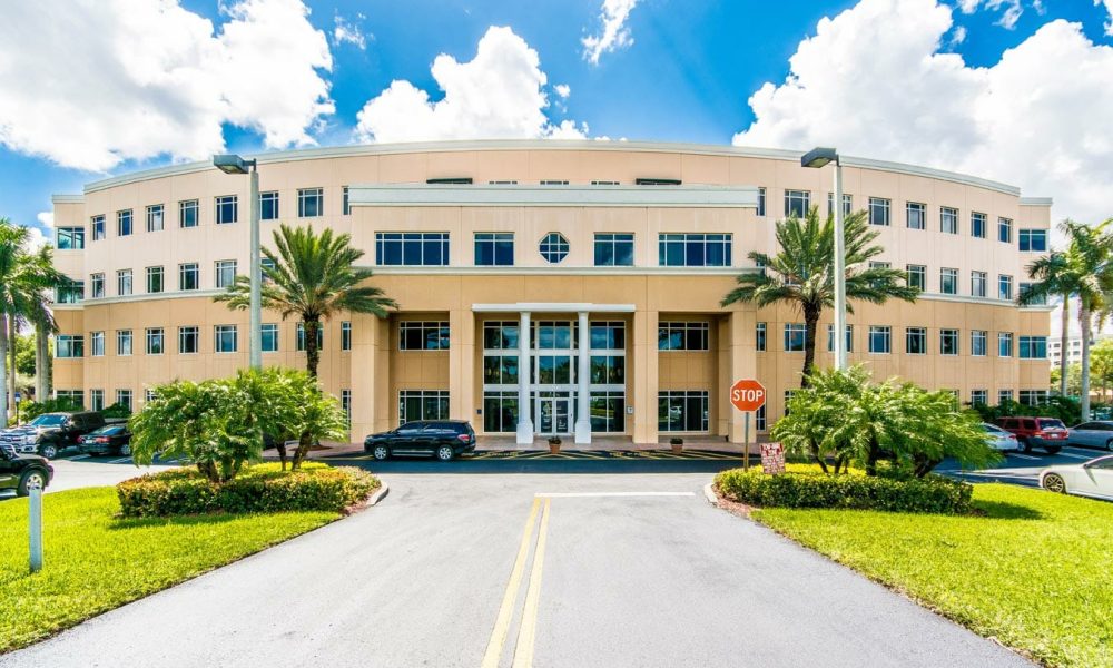 Centennial Realty Group - Real Estate Agents, Brokers & Realtors Miami | Real Estate Company in Florida