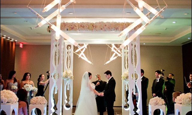 EVENTLUXE Luxurious Event Rentals & Services