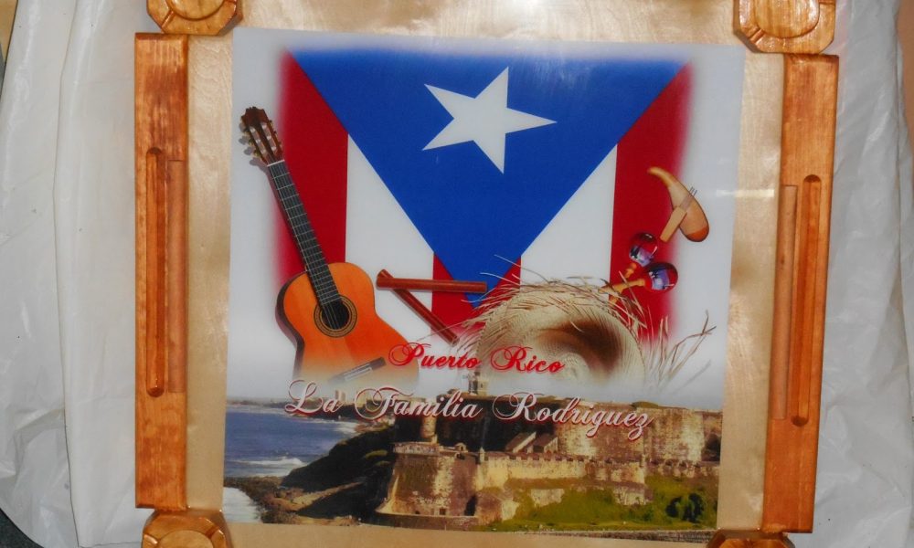 El Cubanito Domino (Domino Tables) manufacturers