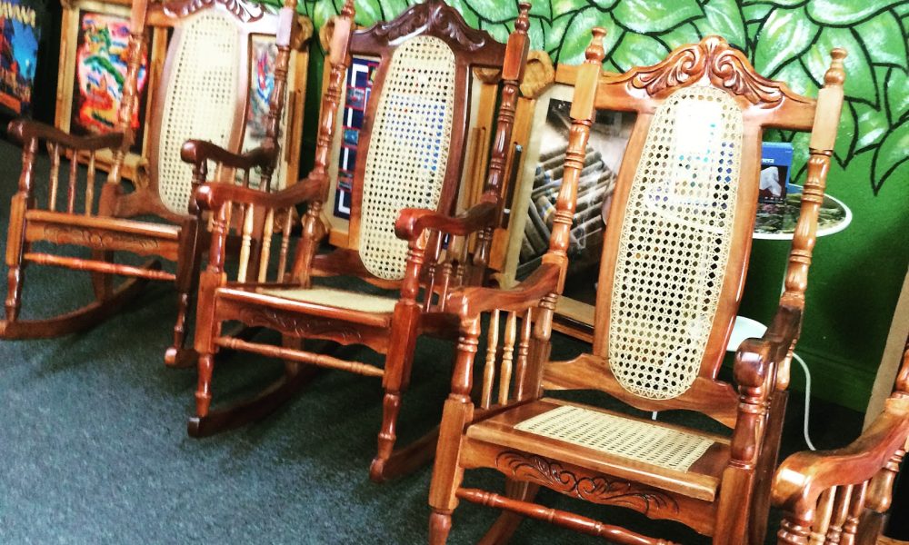 El Cubanito Domino (Domino Tables) manufacturers