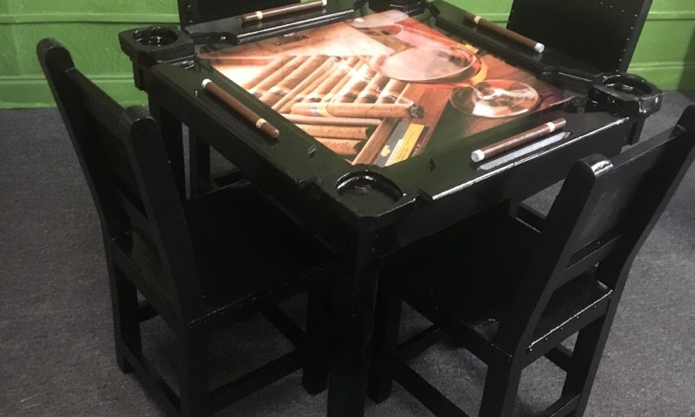 El Cubanito Domino (Domino Tables) manufacturers