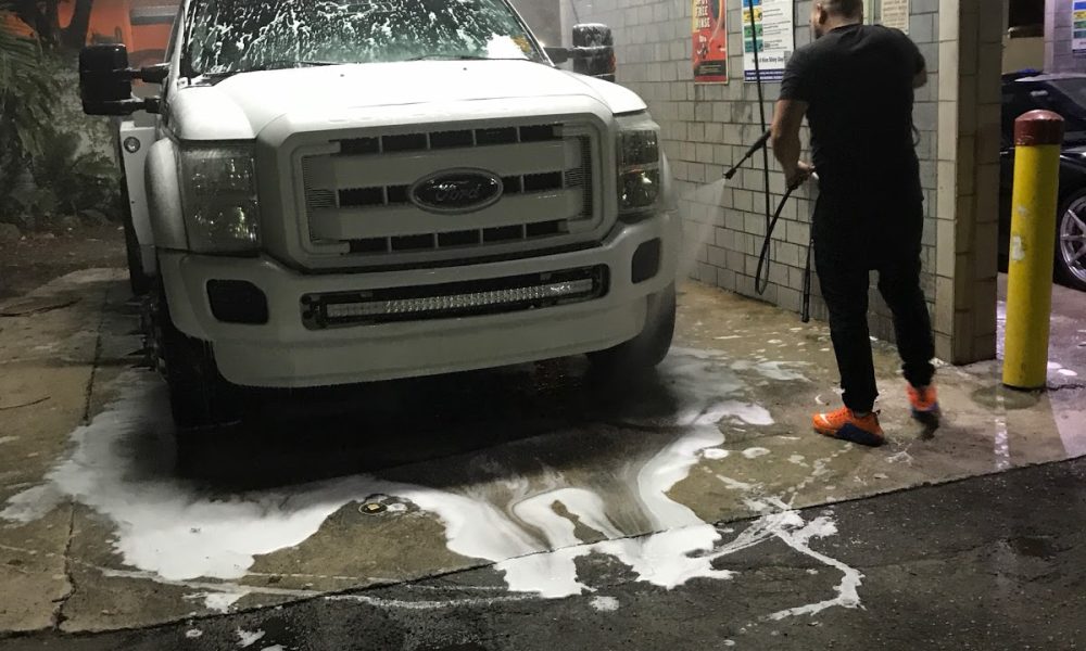 FAST TOWING AND RECOVERY LLC