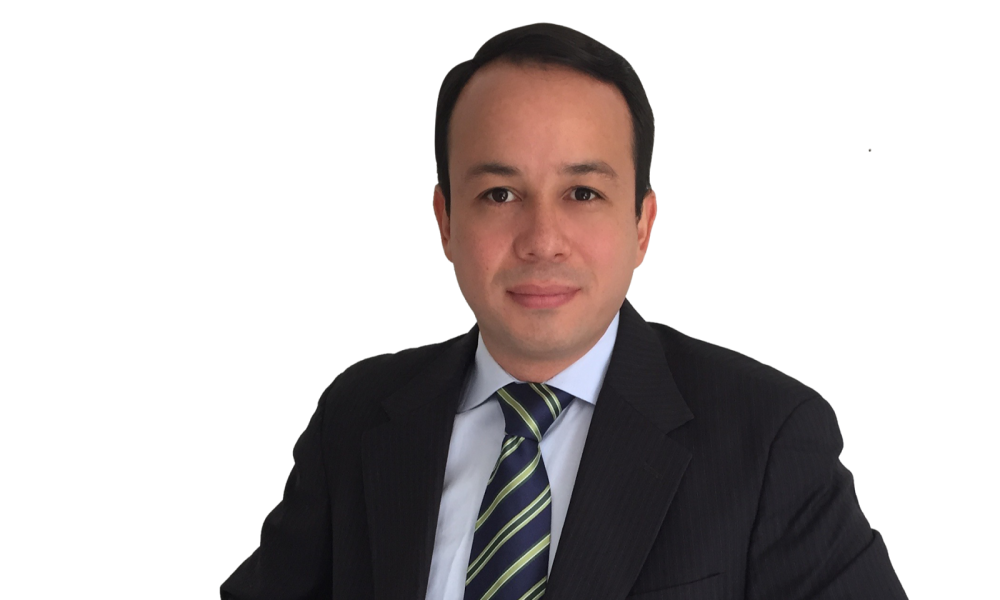 Milton Davila. Especialista en mercadeo digital.