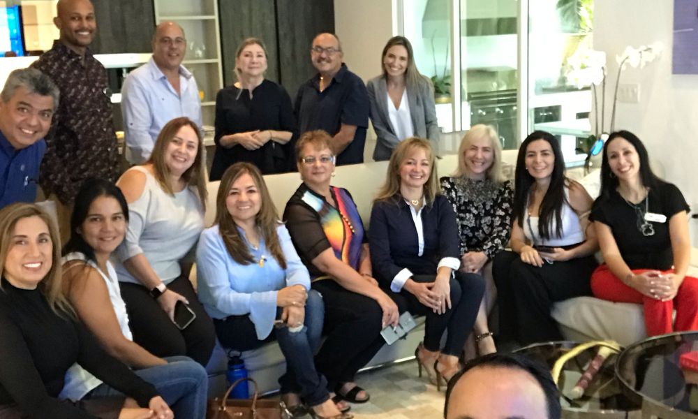 Milton Davila. Especialista en mercadeo digital.