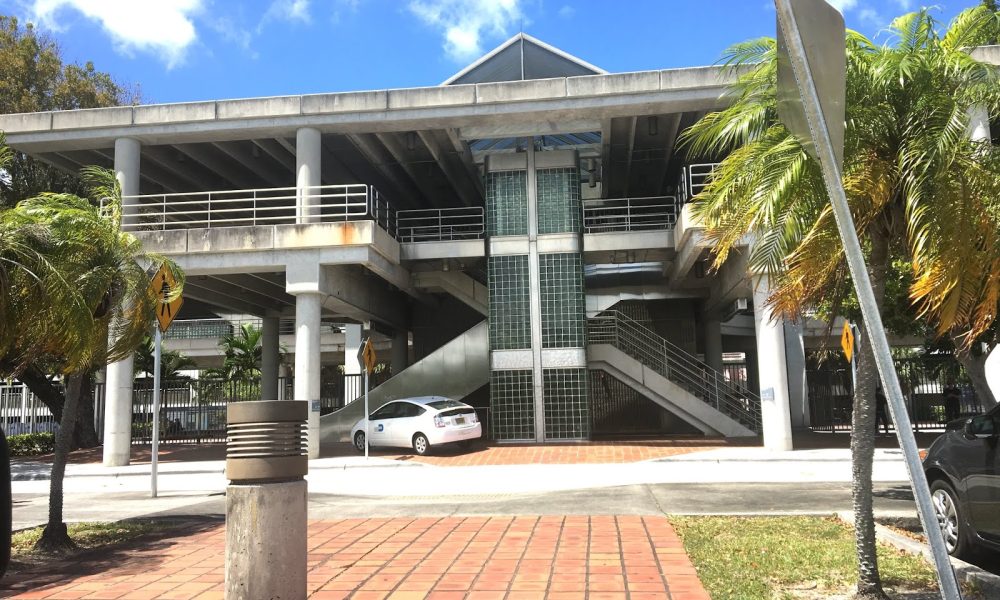 Okeechobee Metrorail Station
