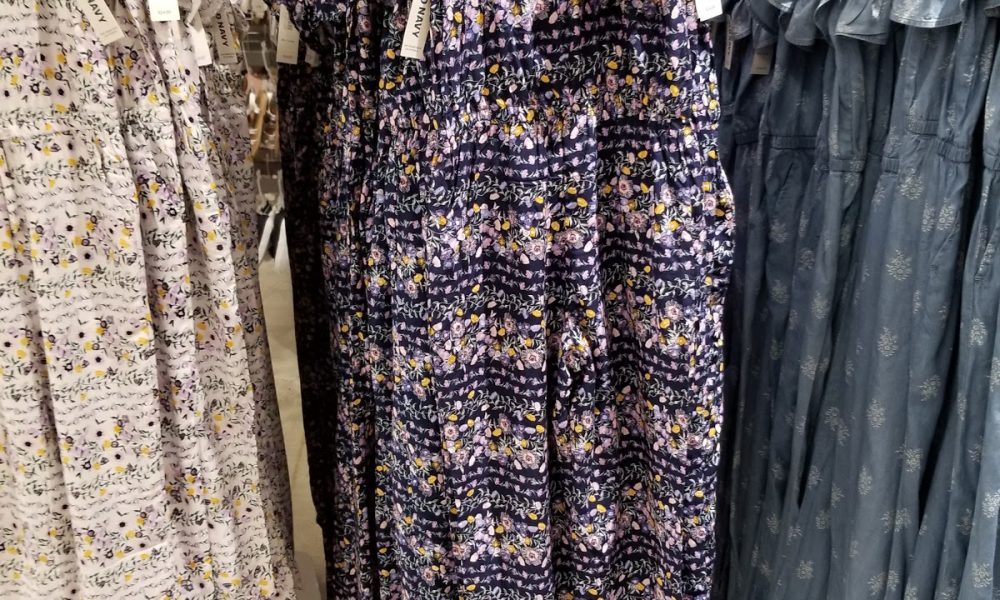 Old Navy Outlet - with Curbside Pickup