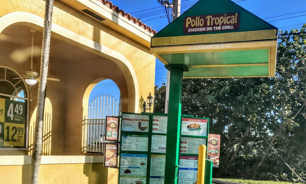 Pollo Tropical