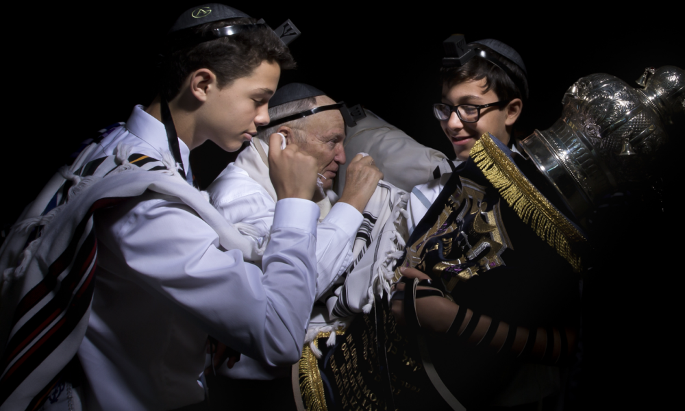 Romulo Avendano - Photo