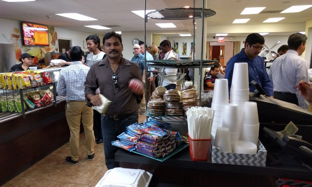 Runway Grille &amp; Deli Restaurant