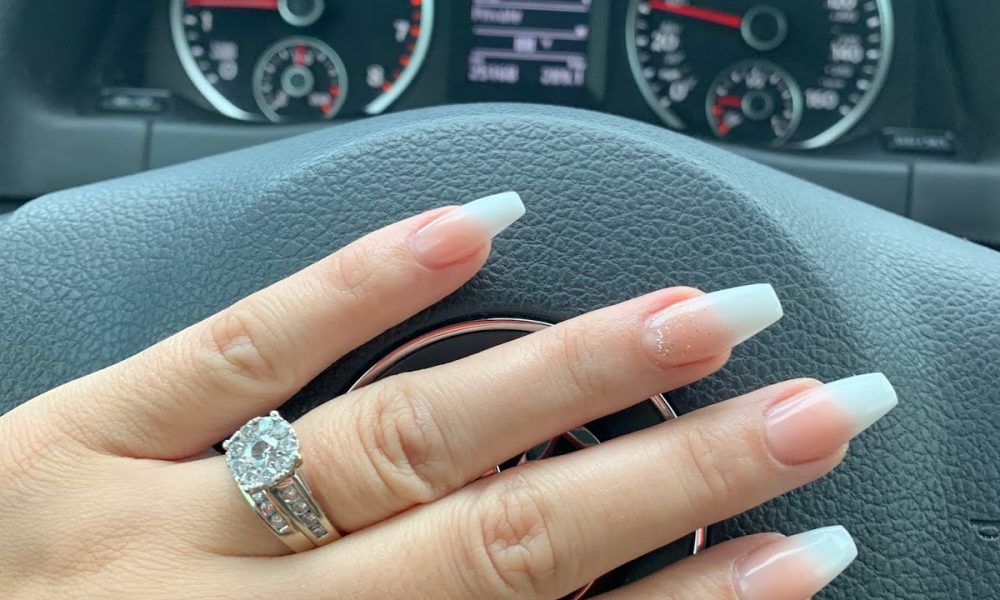 Eza Nail Salon