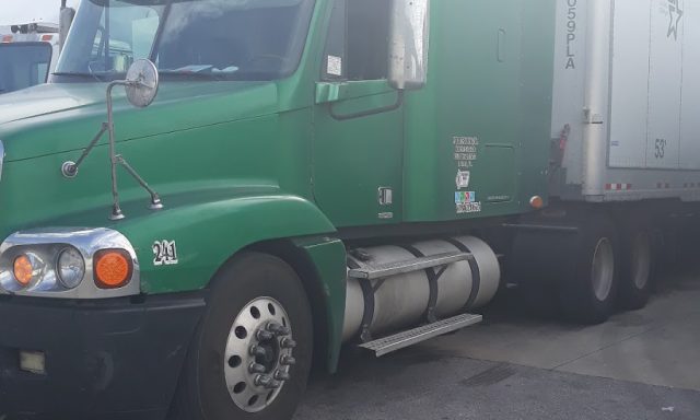 ROB D TRUCKING INC