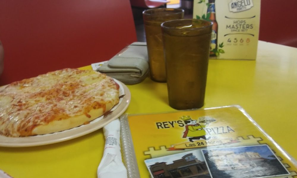 Rey's Pizza