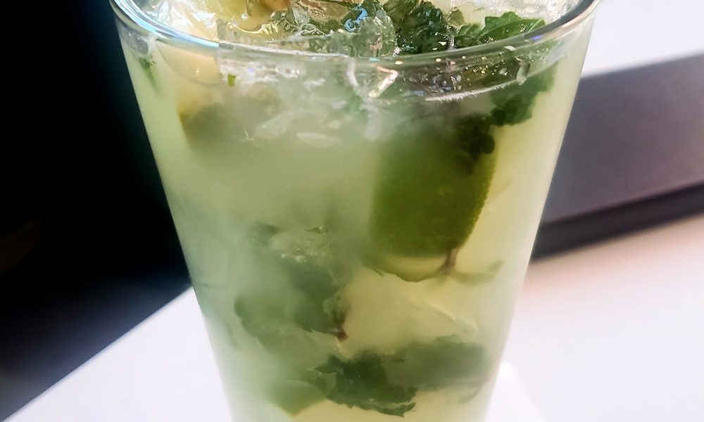 WXYZ Bar & Lounge