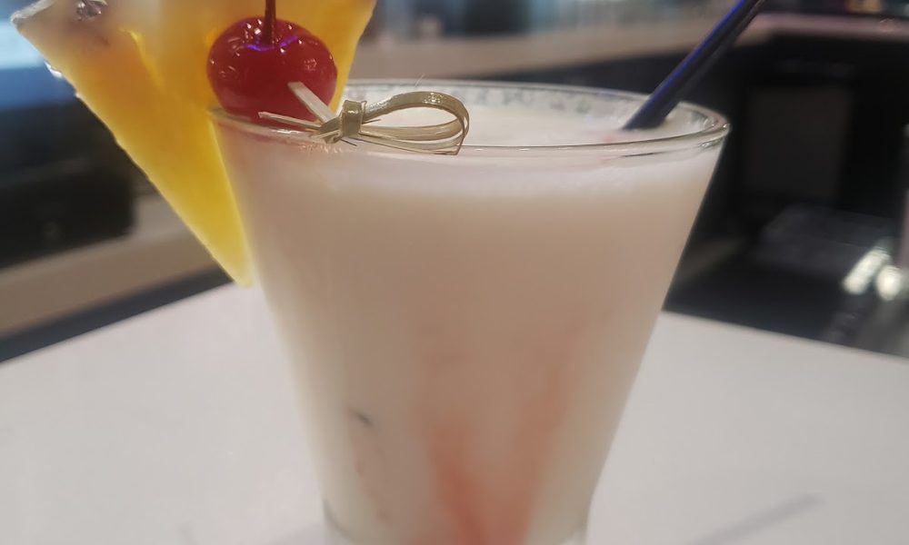 WXYZ Bar & Lounge