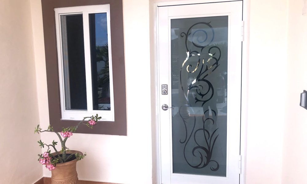 LUXURY WINDOWS CORP